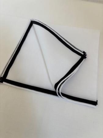 The pocket handkerchieves &raquo; The white pockets &raquo; Amalfi white pocketsquare and black satin border